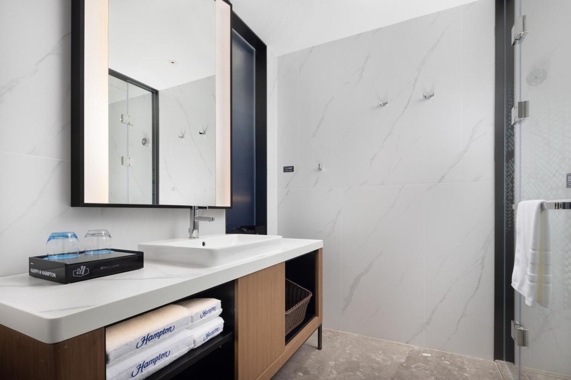 فندق Hampton By Hilton Shenzhen Futian Huaqiangbei المظهر الخارجي الصورة